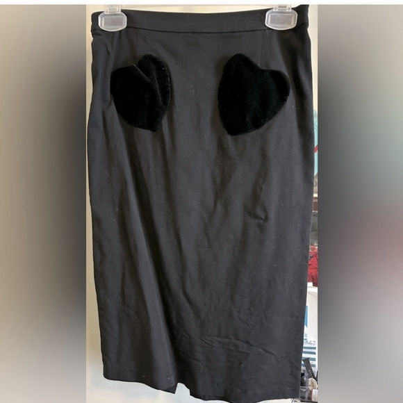 Black Heart Detail Pencil Skirt - Picture 3 of 3